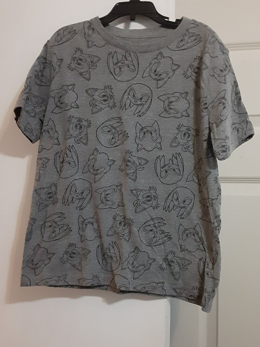 Old Navy Sonic & Tails Boys T-Shirt Black & Grey Size 8M Short Sleeve